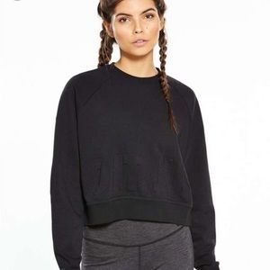 Dry fit Nike crop pullover